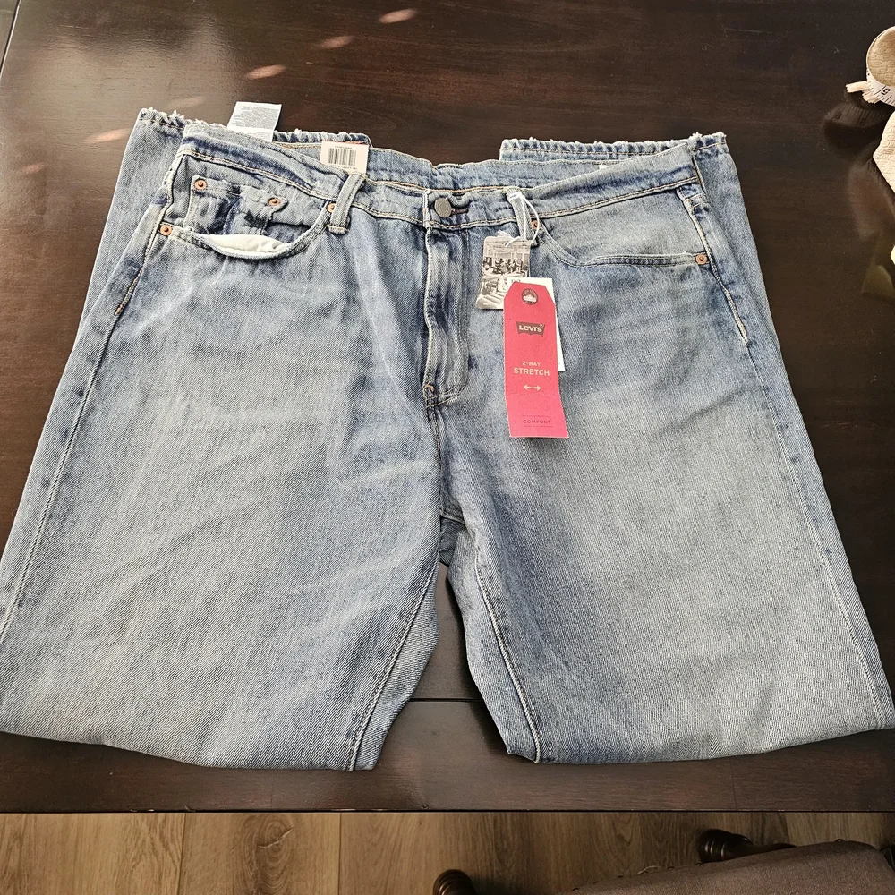 Men's Levi's - Picture 1 of 5